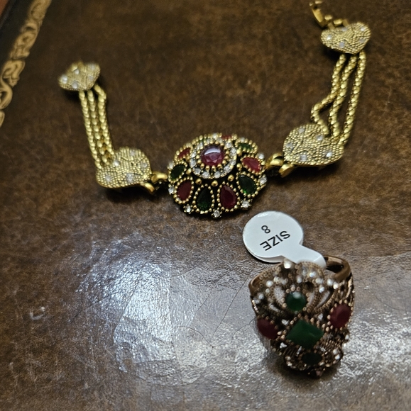 Vintage, rustic golden bracelet, embellished with agate and resin gems - Picture 11 of 11